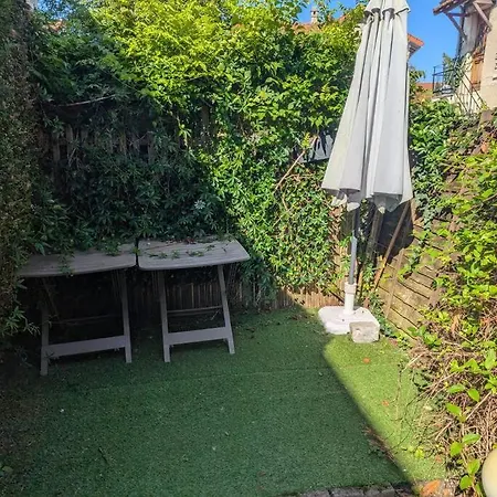 Avec Jardin Apartament *