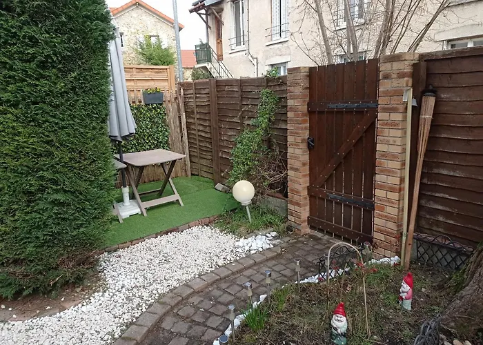 Apartament Avec Jardin *