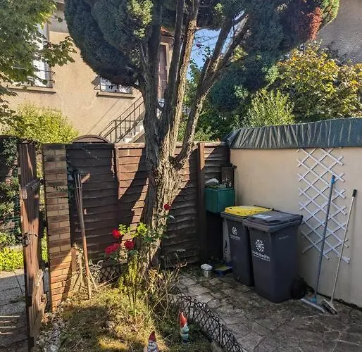Avec Jardin Apartament