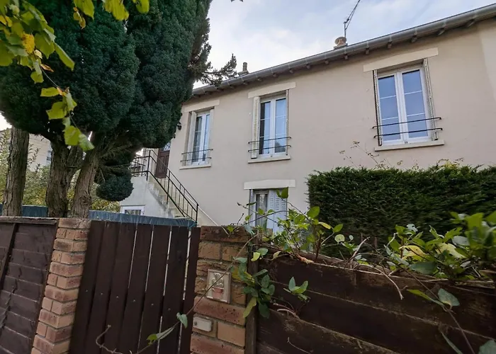 Avec Jardin Apartament *